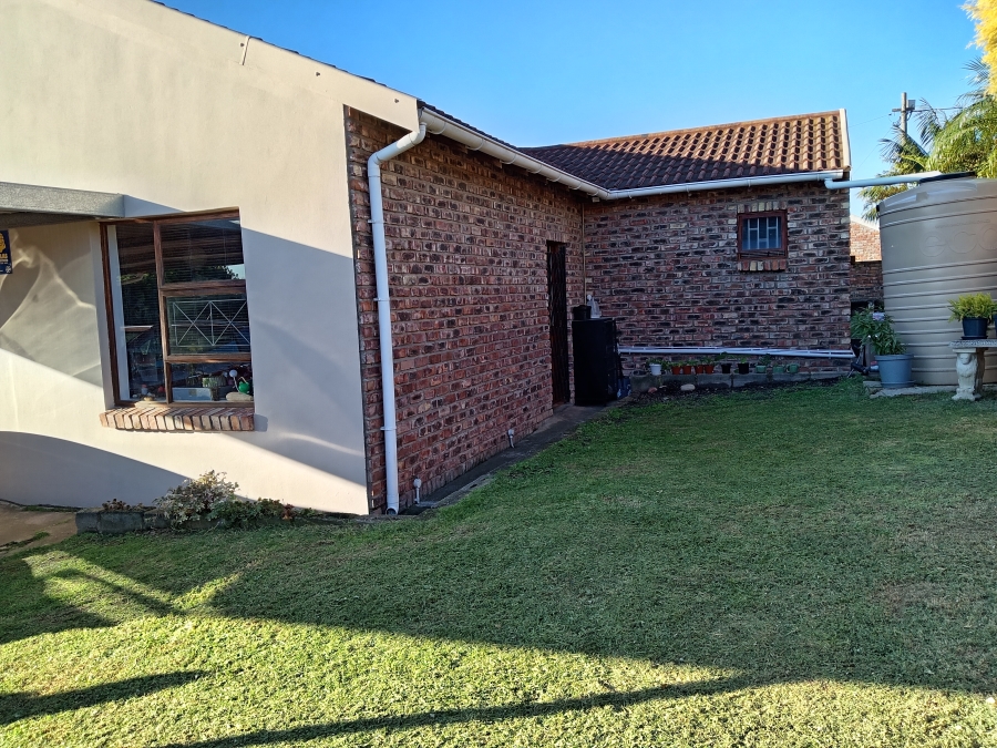3 Bedroom Property for Sale in Strelitzia Park Eastern Cape